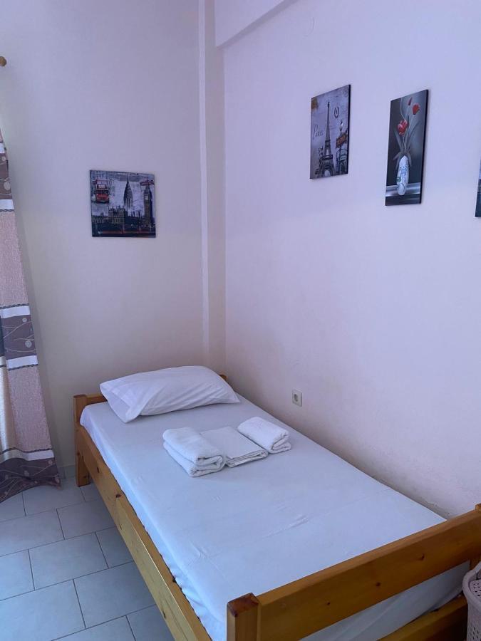 Yfantis Sakis Apartment'S Eratiní Ngoại thất bức ảnh